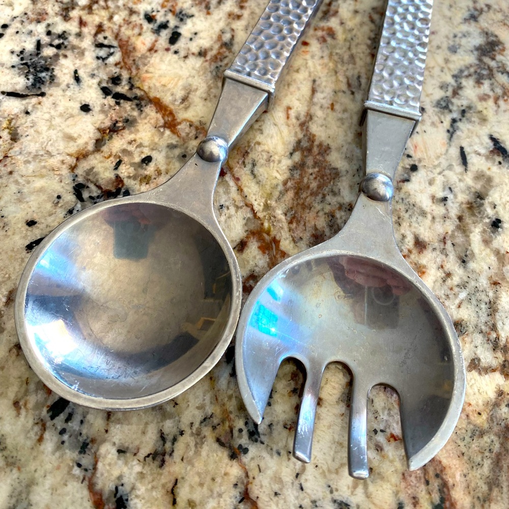 Southern Living at Home Conroy Salad Servers